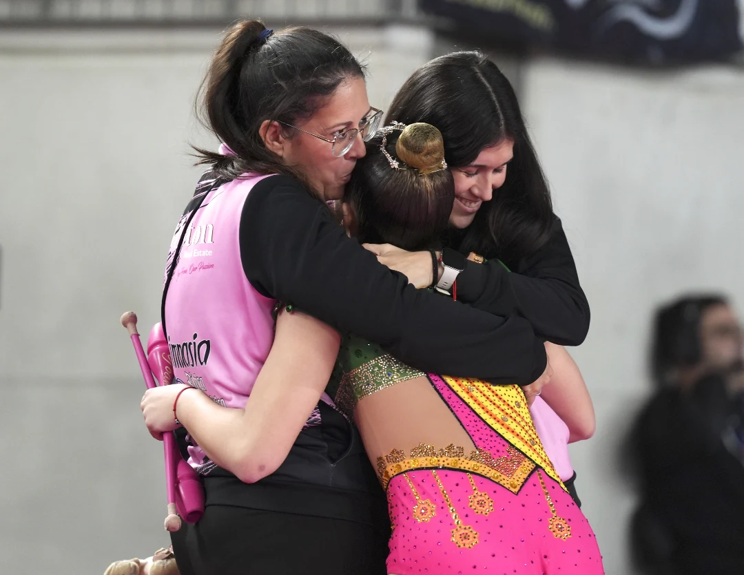 Abrazo del Club Rítmica Pinatar
